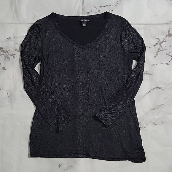Rock & Republic Tops - Rock & Republic Black Shimmer Long Sleeve Tee